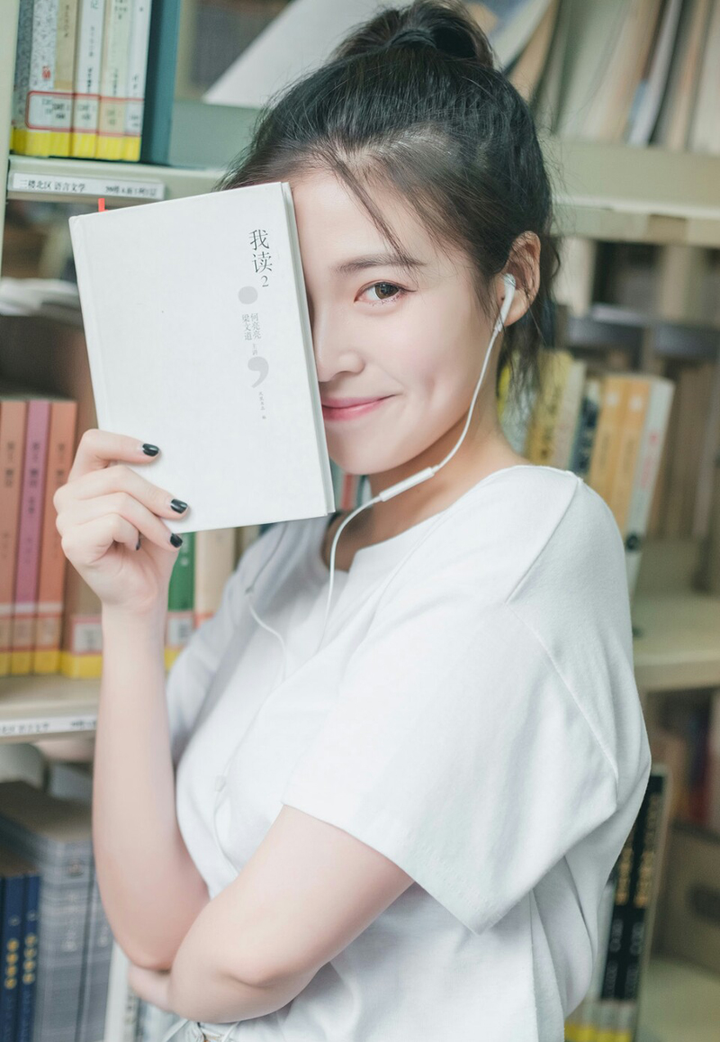 “呃~”